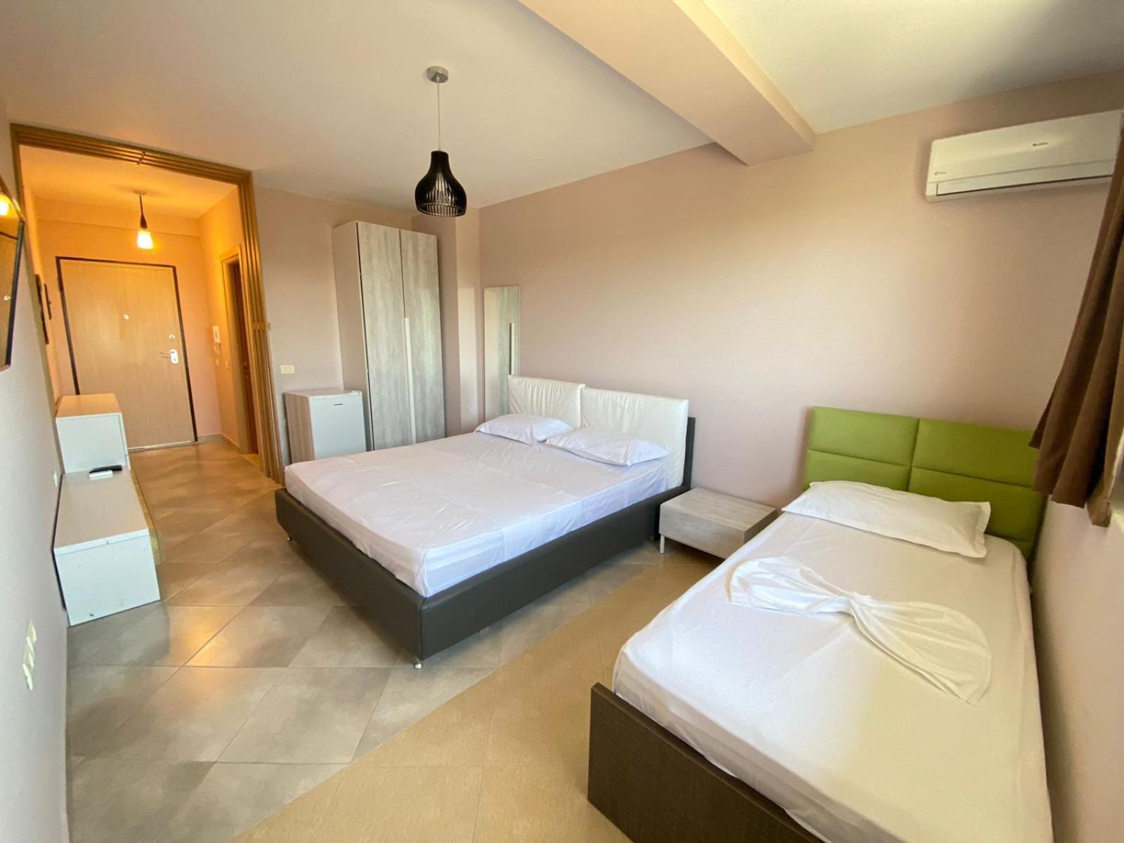 Hotel Fish Land Plazhi San Pietro Exterior foto